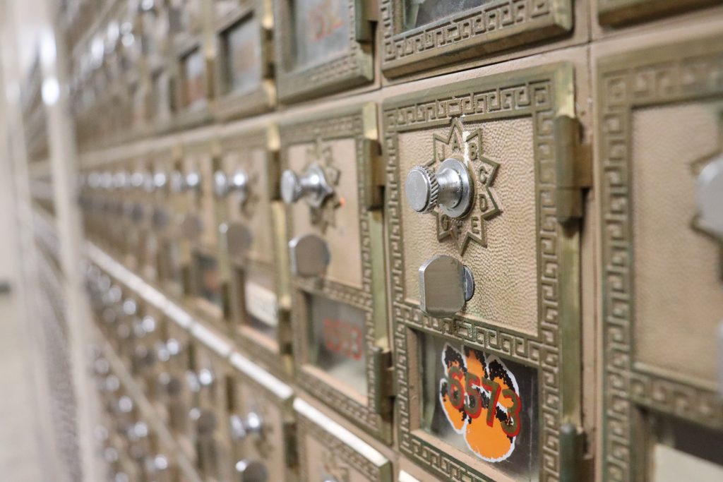 » Cribb & DesChamps Hall